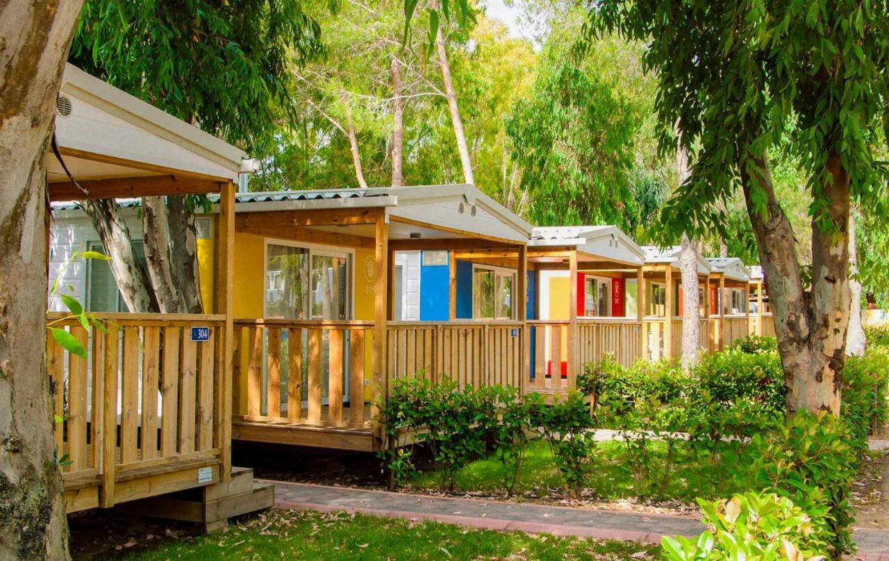 Centro Vacanze Isuledda Канниджионе Экстерьер фото